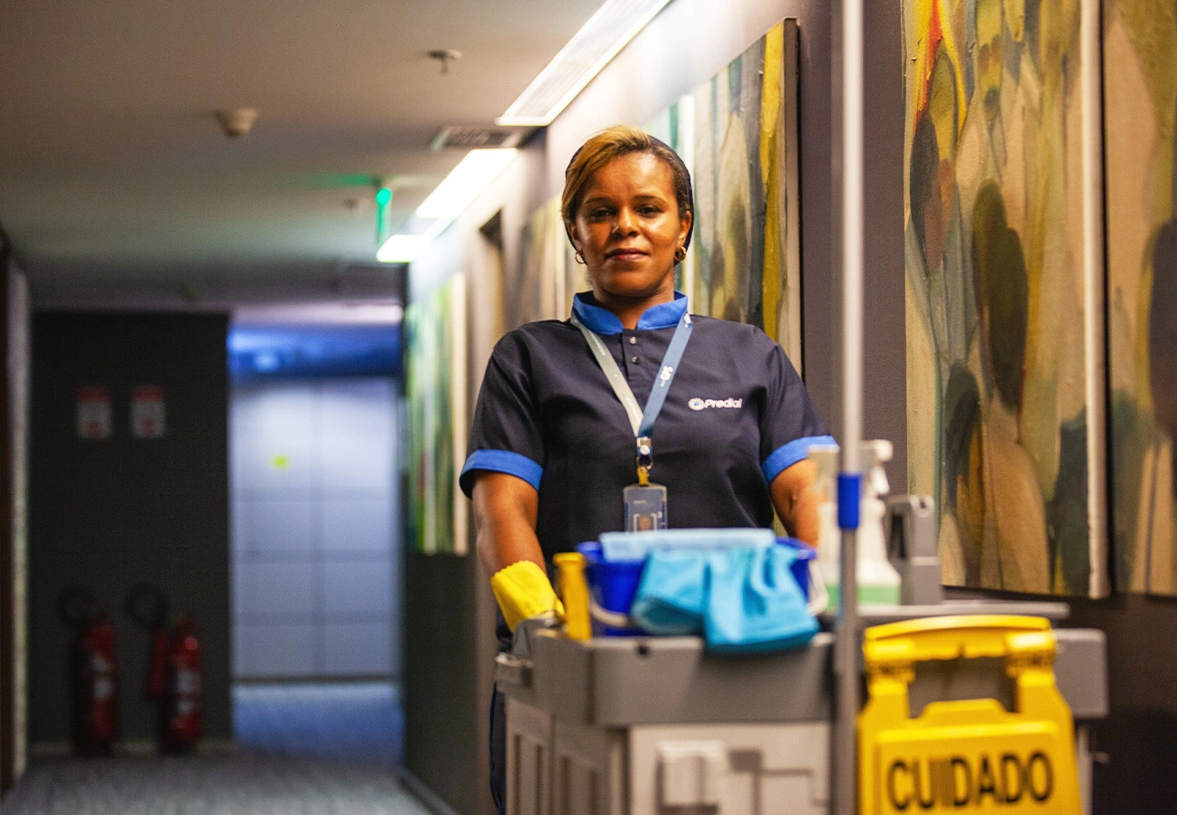 qualified-and-trained-professionals-aligned-with-the-needs-of-each-client-Reduce-operational-costs-and-gain-productivity-and-focus Specializing in outsourcing labor, we offer efficient solutions and qualified professionals for concierge services, cleaning, security, reception, administrative support, and much more. Reduce costs and increase your productivity with our team.